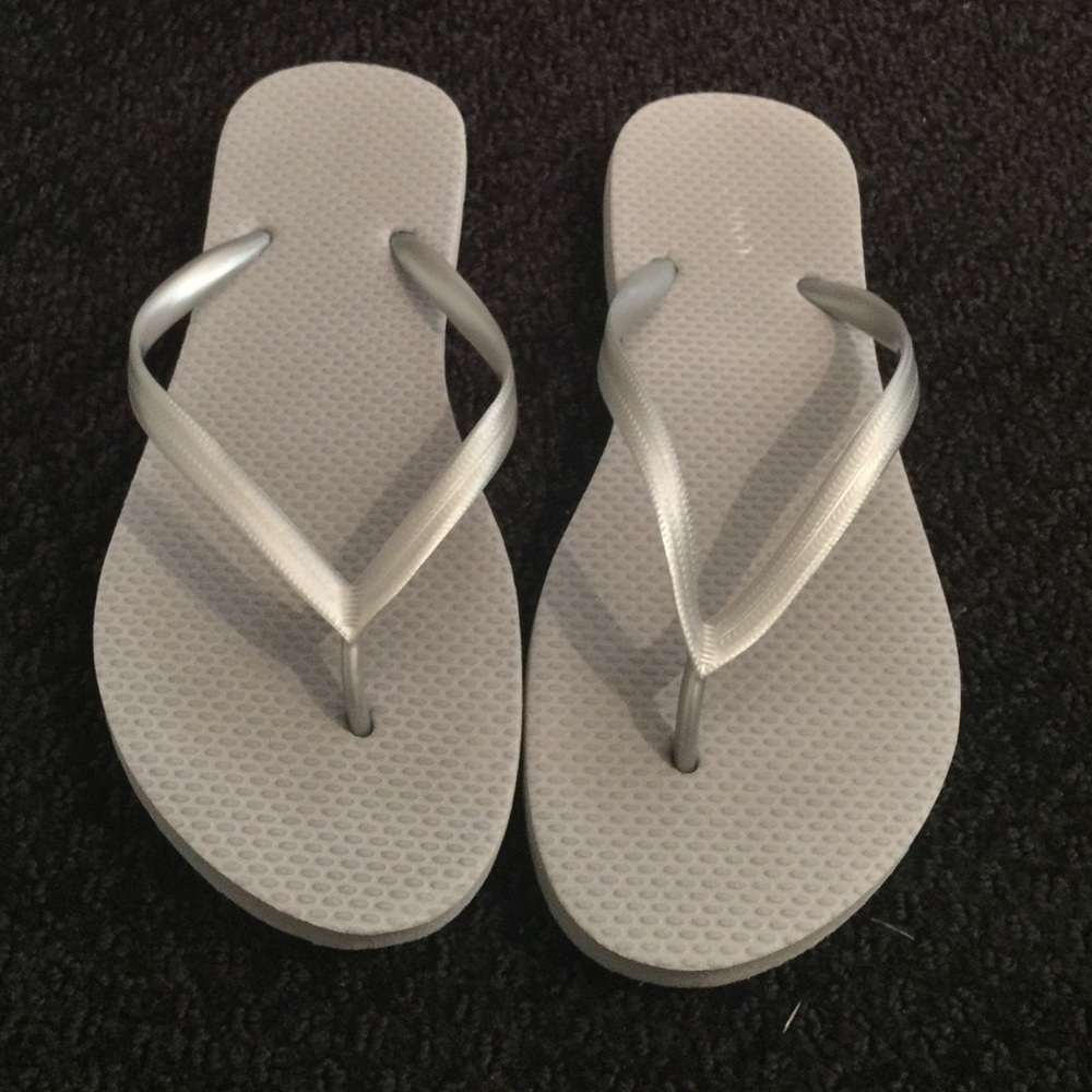 Silver Beach Flip Flops
